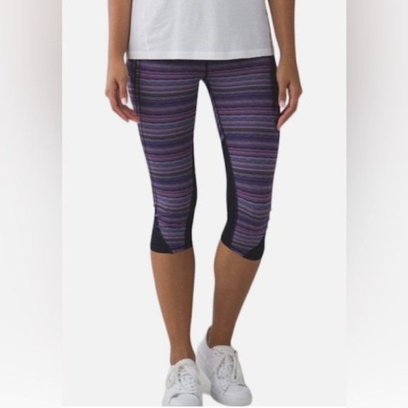 lululemon athletica Pants - Lululemon Run Inspire Crop purple striped capri leggings size 6